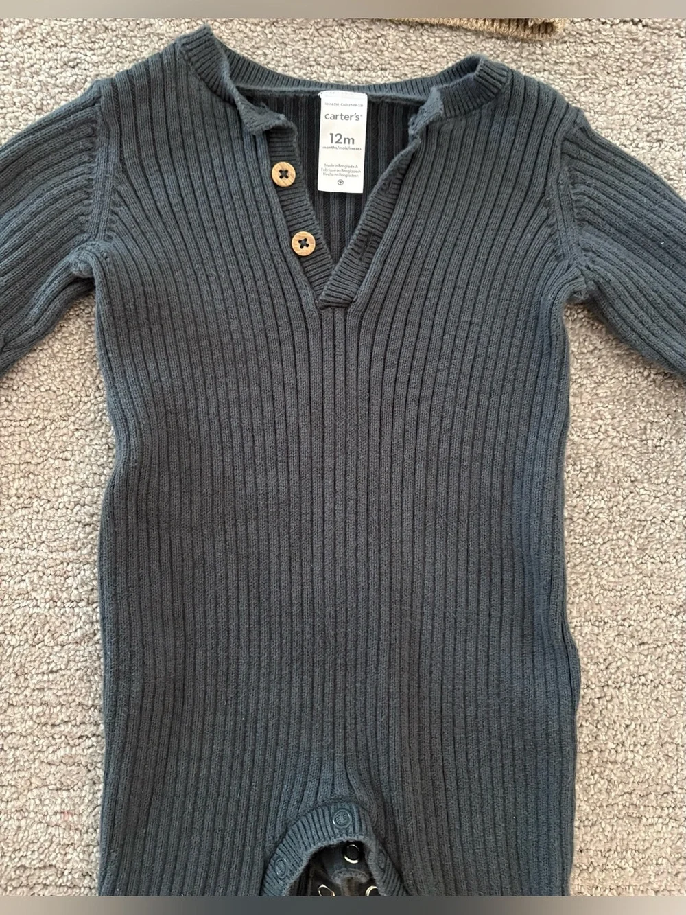 12M babyGap and Carters winter bundle-Romper and Sweater Cardigan